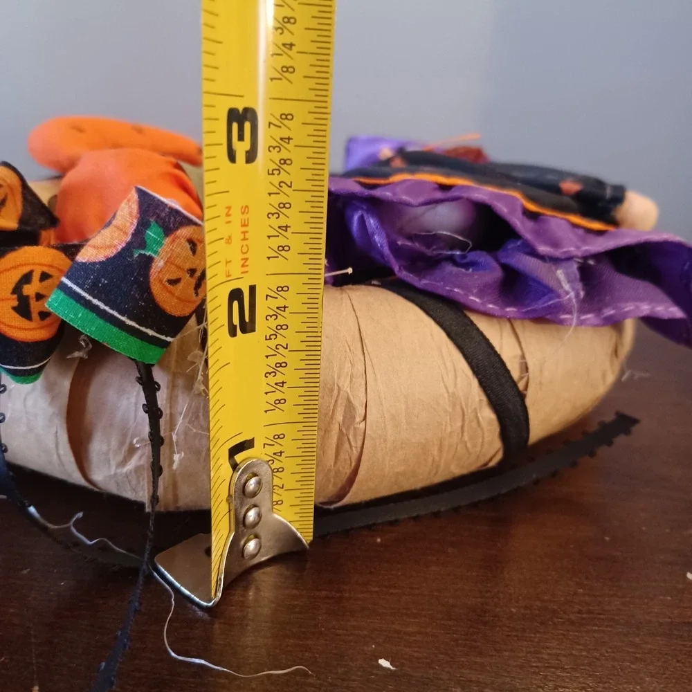 The Unbranded Brand lot vtg